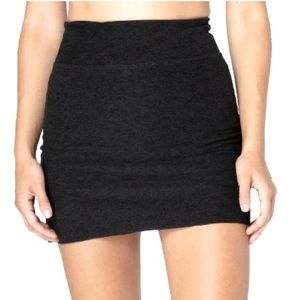 Beyond Yoga Move It skirt